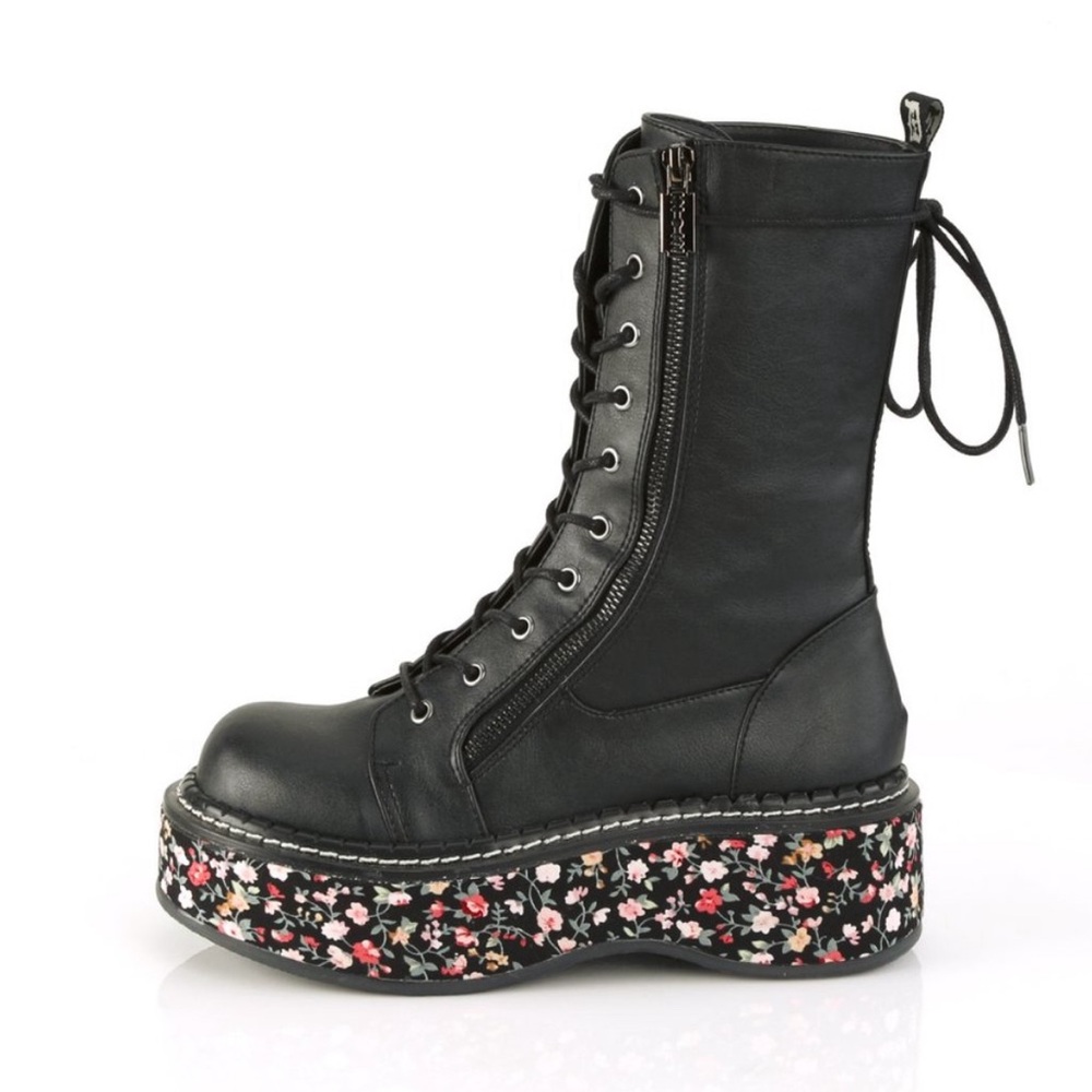 Demonia Emily boots brand new